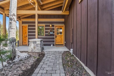 33 Golden Bench Ct, Donnelly, ID 83615 - photo 2