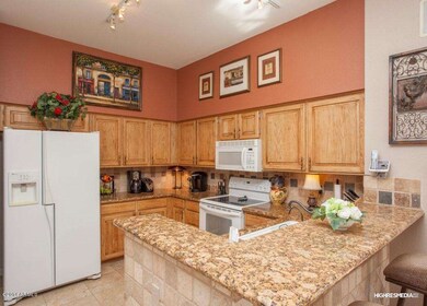 Full back splash and breakfast bar