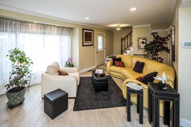09_Living Room-5