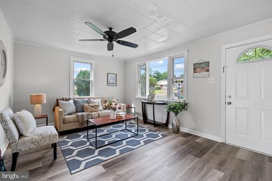 211 Cedar Ave, Paulsboro, NJ 08066 - photo 4