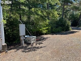 257 Outer Dr, Florence, OR 97439 - photo 3