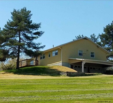 7 Charl Ln, Troy, NY 12180 - photo 2