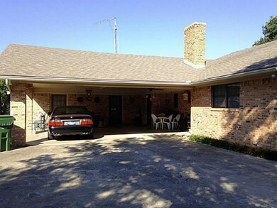 806 W Oak St, Celina, TX 75009 - photo 6