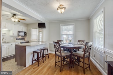 8626 Oak Rd, Parkville, MD 21234 - photo 2