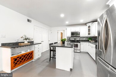 8320 Wehland Ct, Laurel, MD 20723 - photo 5