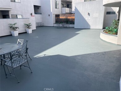 14610 Erwin St unit 116, Van Nuys, CA 91411 - photo 3