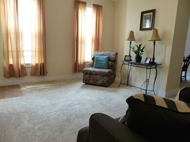 401 E Jenkins Ave, Columbus, OH 43207 - photo 3