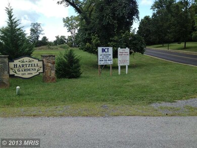 81 Hartzell Dr, Shepherdstown, WV 25443 - photo 4