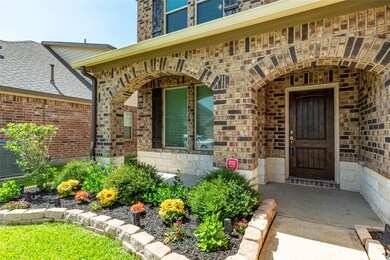 5153 Echo Falls Dr, Alvin, TX 77511 - photo 2