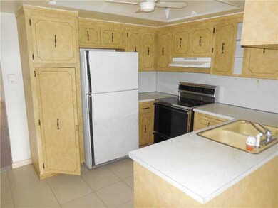 7638 NW 73 Te unit 1-2, Tamarac, FL 33321 - photo 6