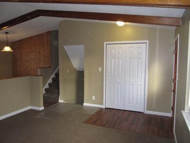 Living Room w/ new carpet