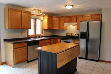 118 King Phillip St, Portsmouth, RI 02871 - photo 4