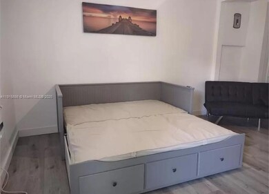 635 SW 16th Ave unit 3, Miami, FL 33135 - photo 3