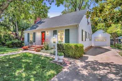 717 Grandview Ave, Newton, KS 67114 - photo 2