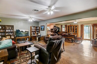 204 Arcadia St, Hurst, TX 76053 - photo 4