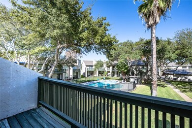 302 Saint Andrews St unit J-101, Rockport, TX 78382 - photo 5