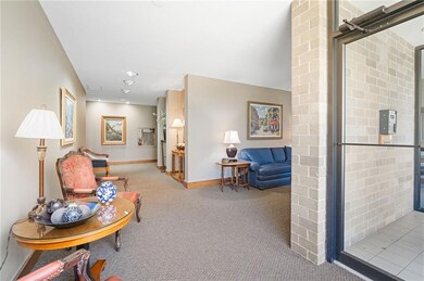 Front Entrance/Lobby Area