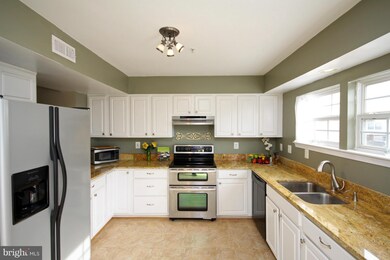 1353 Stoneleigh Ct unit 204, Stoney Beach, MD 21226 - photo 5