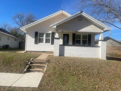 822 N Market Ave, Shawnee, OK 74801 - photo 2