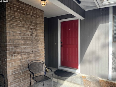 2215 24th St, Florence, OR 97439 - photo 4