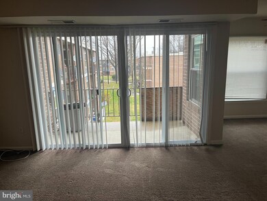 3827 Saint Barnabas Rd unit 3831T, Suitland, MD 20746 - photo 5