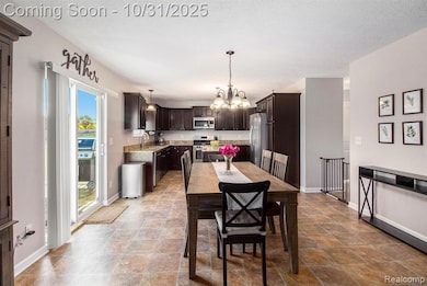 9123 Oneida Way, Pinckney, MI 48169 - photo 7