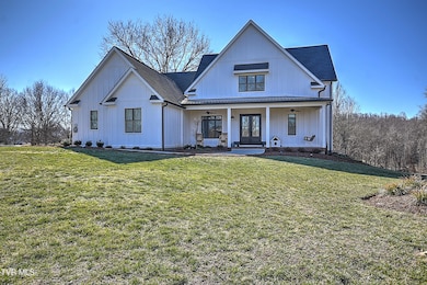 130 Robin Rd AB
