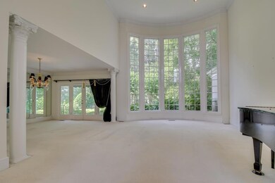 3683 Bay Point