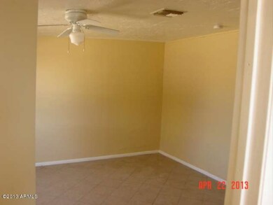 7338 W Palm-Cang 005