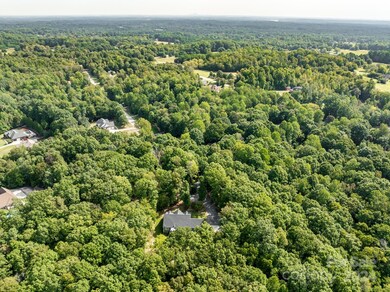 6748 Stonebridge Ln, Clover, SC 29710 - photo 3