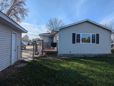 2544 Island Park Rd, La Crosse, WI 54603 - photo 4