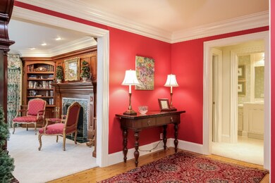 008-Foyer-3311111-medium