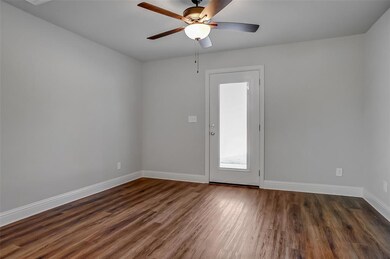 2739 W Washington St, Denison, TX 75020 - photo 4