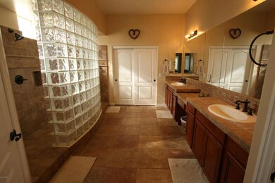 M Bathroom1