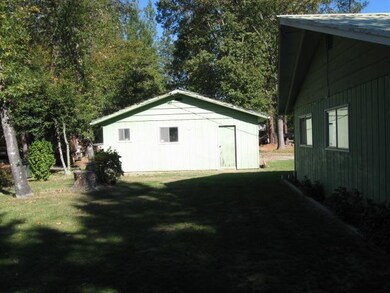 174 Fish Hatchery Rd, Grants Pass, OR 97527 - photo 4