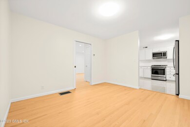 63 Valley Rd unit B, Cos Cob, CT 06807 - photo 6