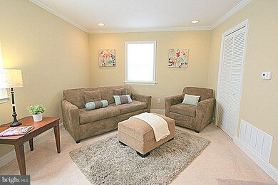 2400 Kent Village Dr, Hyattsville, MD 20785 - photo 4