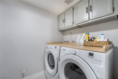 2837 Yukon Trail Dr, Henderson, NV 89074 - photo 6