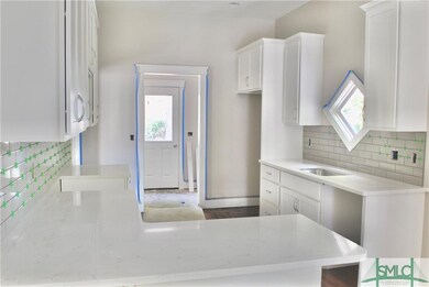 512 E 34th St, Savannah, GA 31401 - photo 6