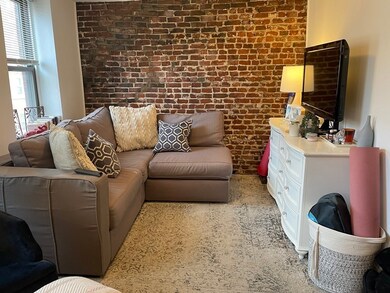 206 Endicott St unit 3, Boston, MA 02113 - photo 2