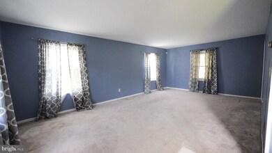 15 Peachfield Ln, Willingboro, NJ 08046 - photo 6