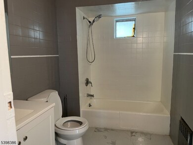 80 Vermont Ave, Newark, NJ 07106 - photo 6