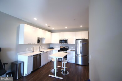 Trafalgar Flats unit 322, Arlington, VA 22204 - photo 5