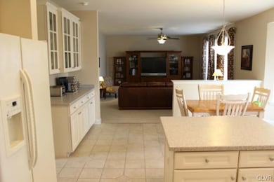 7424 Iron Dr, Macungie, PA 18062 - photo 6