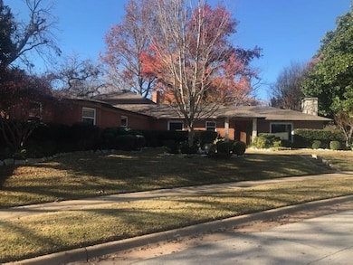 7122 Lakewood Blvd, Dallas, TX 75214 - photo 2