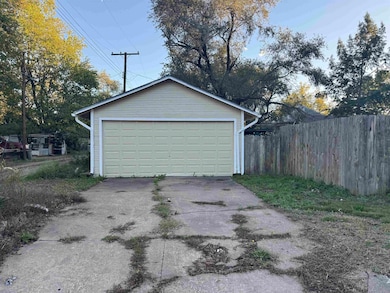 723 N C St, Wellington, KS 67152 - photo 3