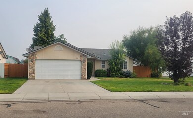 522 S Valley Dr, Nampa, ID 83686 - photo 2
