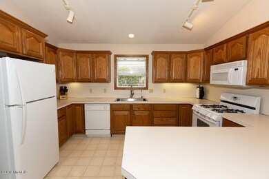 1507 Bogey St SW unit 17, Byron Center, MI 49315 - photo 3