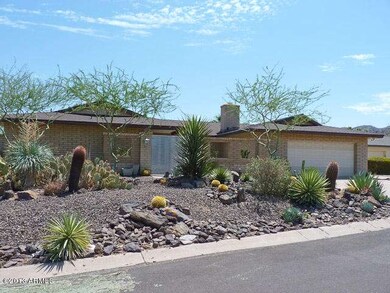 9011 N Concho ln front view 2