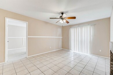 12527 Ashford Meadow Dr unit A, Houston, TX 77082 - photo 3